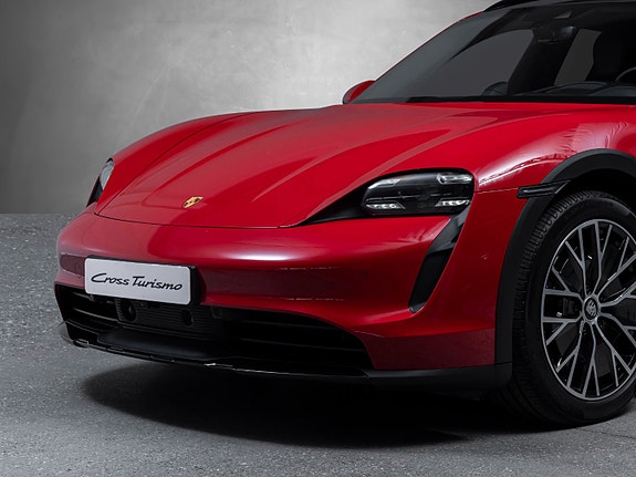 Porsche Taycan 21 of 30