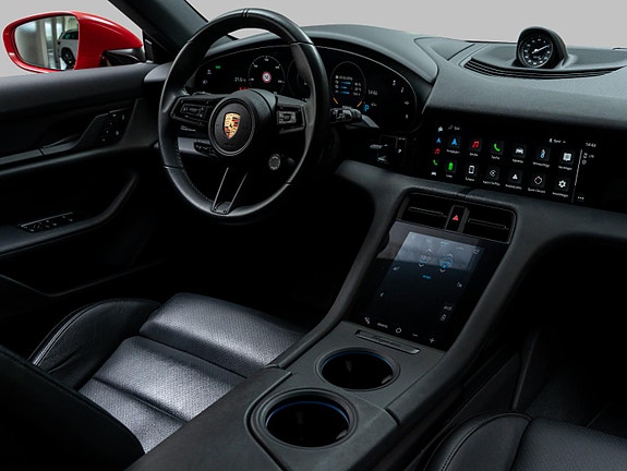 Porsche Taycan 3 of 30