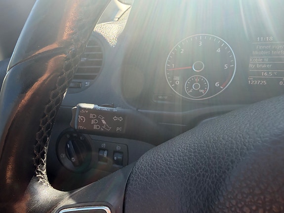 Volkswagen Caddy Maxi 16 of 18