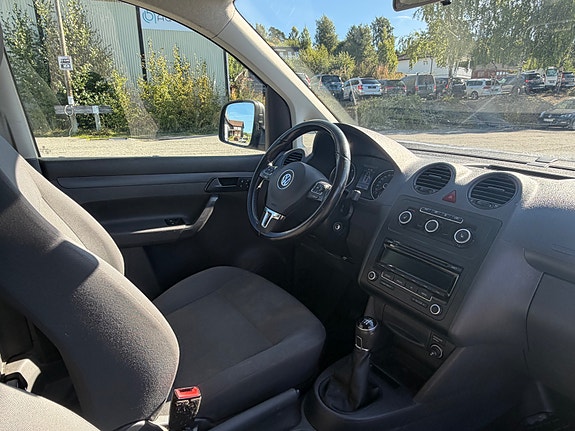 Volkswagen Caddy Maxi 13 of 18