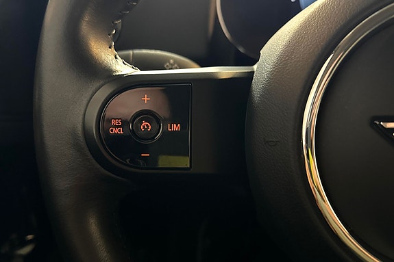 MINI Countryman Cooper SE 18 of 30
