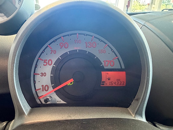 Toyota Aygo 18 of 20