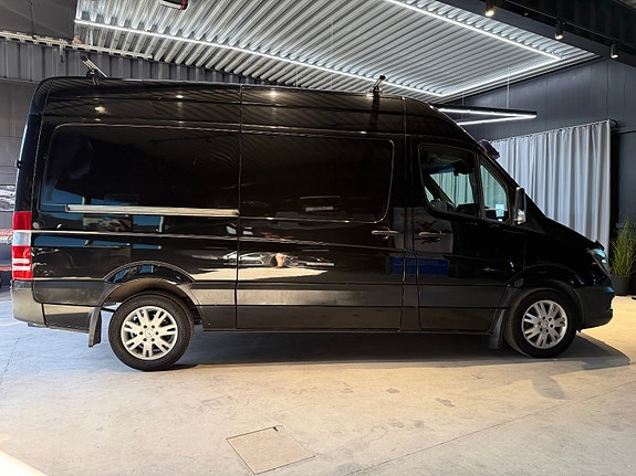 Mercedes-Benz Sprinter 319 14 of 30