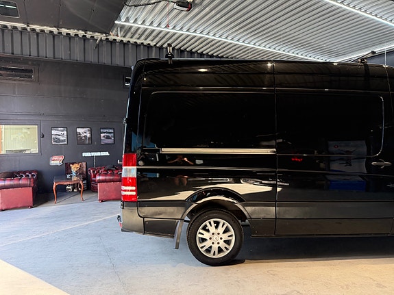 Mercedes-Benz Sprinter 319 13 of 30