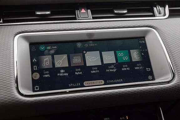Land Rover Range Rover Evoque 22 of 30