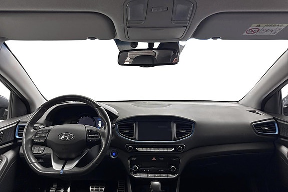 Hyundai IONIQ 18 of 30