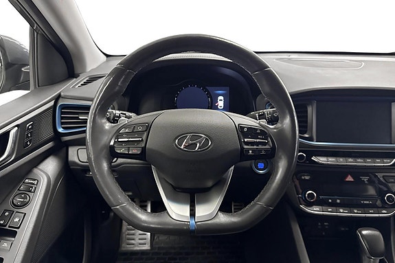 Hyundai IONIQ 19 of 30