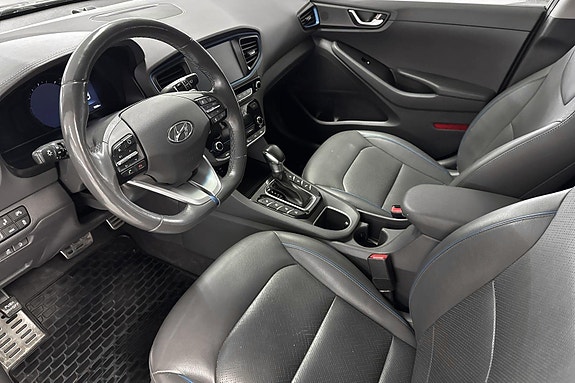 Hyundai IONIQ 10 of 30
