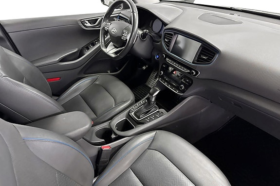 Hyundai IONIQ 13 of 30