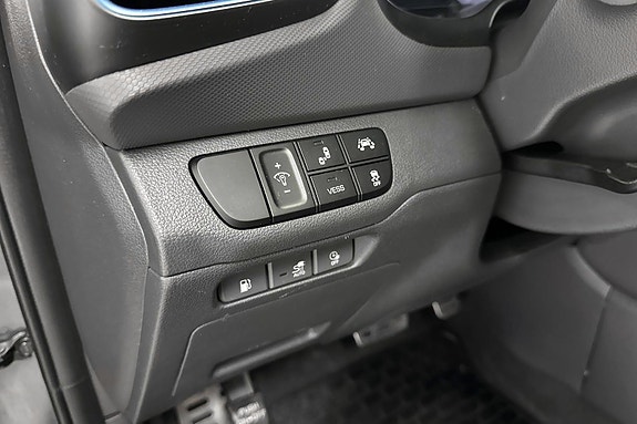 Hyundai IONIQ 24 of 30
