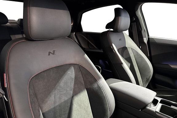 Hyundai Ioniq 6 12 of 30