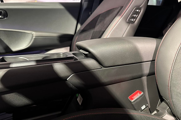 Hyundai Ioniq 6 14 of 30