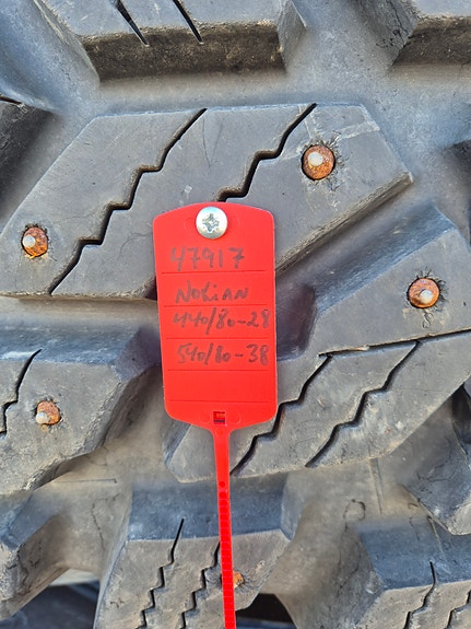 Nokian vinterhjul for Valtra 8 of 8