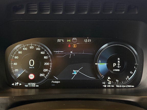 Volvo XC90 19 of 30