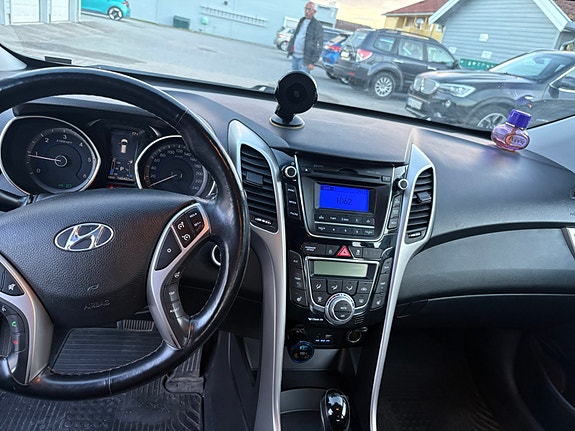 Hyundai i30 4 of 24