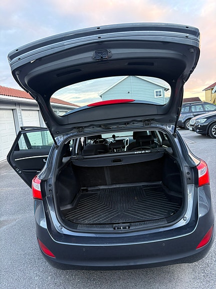 Hyundai i30 13 of 24