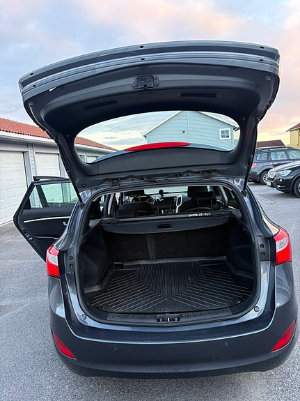 Hyundai i30 14 of 24