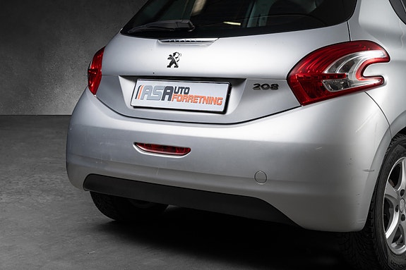 Peugeot 208 7 of 24
