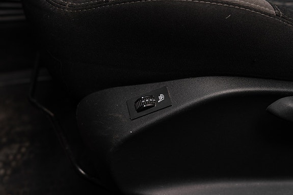 Peugeot 208 12 of 24