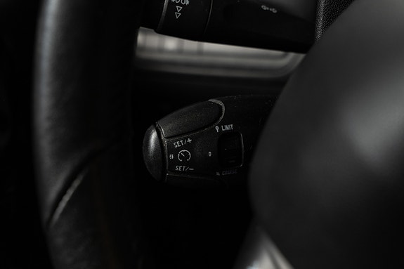 Peugeot 208 16 of 24