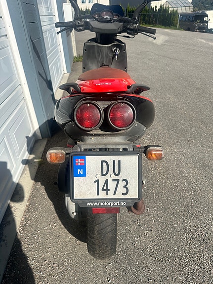Aprilia SR 50 5 of 6