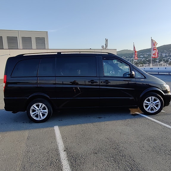 Mercedes-Benz Viano 5 of 18