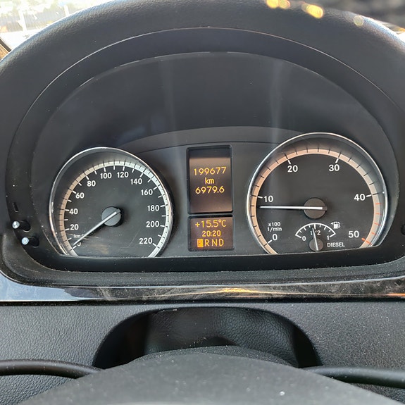 Mercedes-Benz Viano 11 of 18