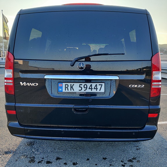 Mercedes-Benz Viano 3 of 18