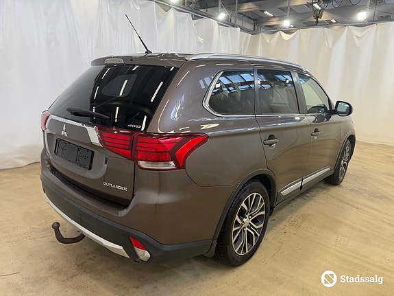 Mitsubishi Mitsubishi Outlander 5 of 10