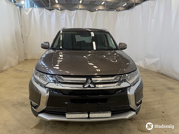 Mitsubishi Mitsubishi Outlander 2 of 10