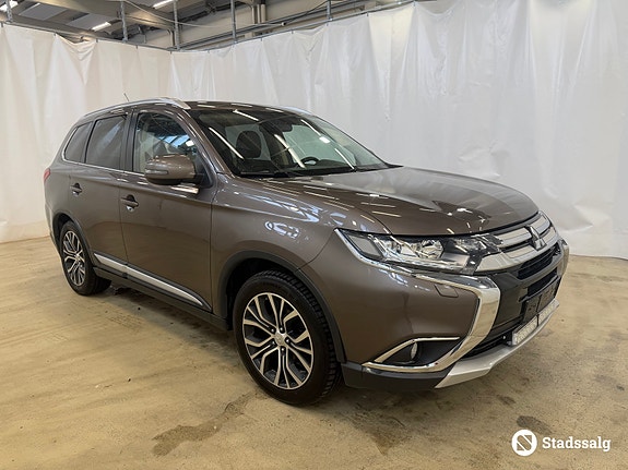 Mitsubishi Mitsubishi Outlander 3 of 10