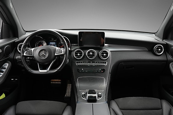 Mercedes-Benz GLC350 e 22 of 30