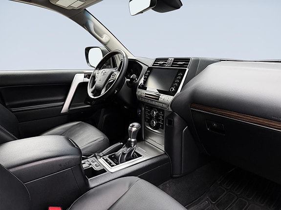 Toyota Land Cruiser 15 of 24