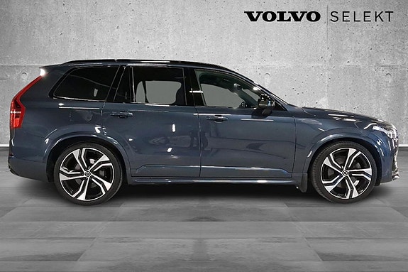 Volvo XC90 8 of 28