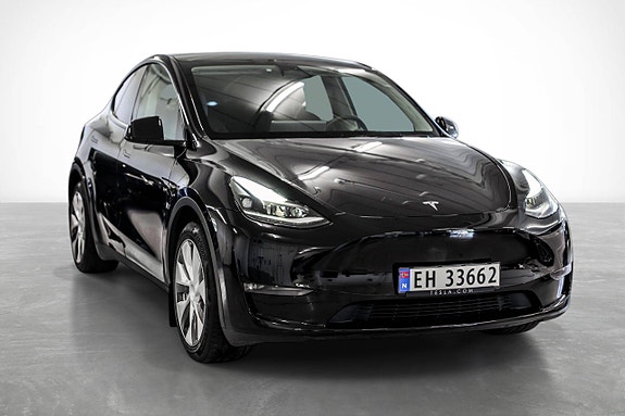 Tesla Model Y 4 of 12