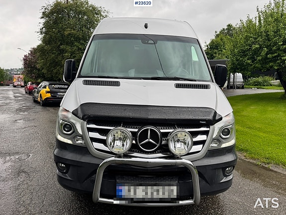 Mercedes-Benz Sprinter 519CDI Minibuss – 17 Seter SE VIDEO 12 of 30
