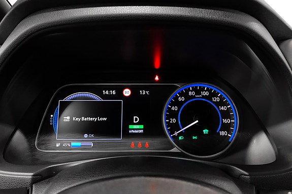 Nissan Leaf 8 of 13