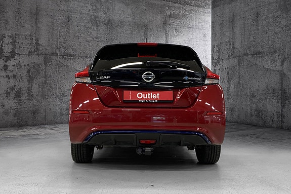 Nissan Leaf 3 of 13