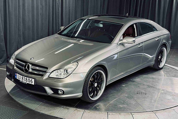Mercedes-Benz CLS350 2 of 30