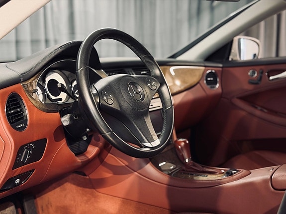 Mercedes-Benz CLS350 18 of 30