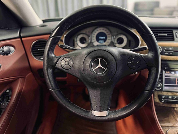 Mercedes-Benz CLS350 20 of 30