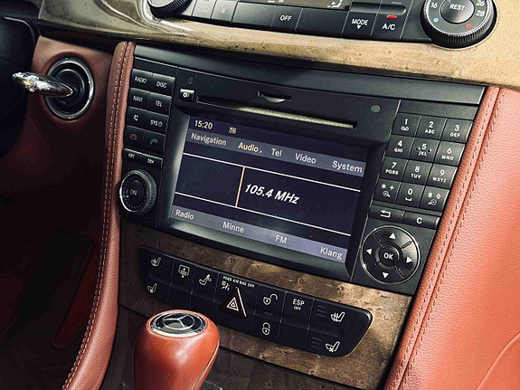 Mercedes-Benz CLS350 25 of 30