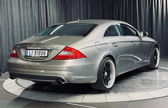 Mercedes-Benz CLS350 6 of 30