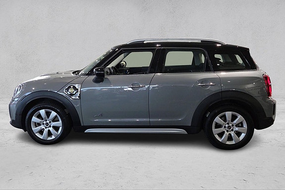 MINI Countryman Cooper SE 2 of 27