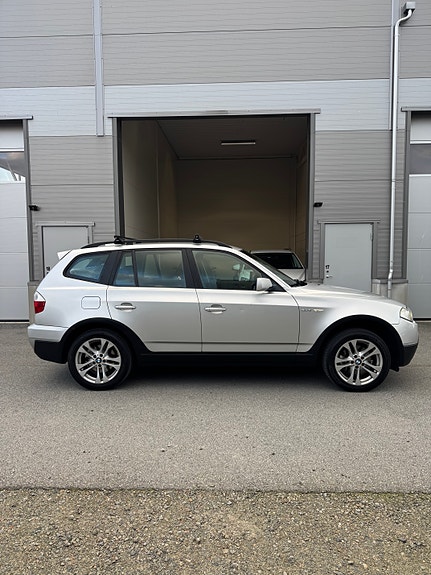 BMW X3 2 of 27