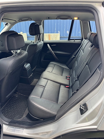 BMW X3 21 of 27