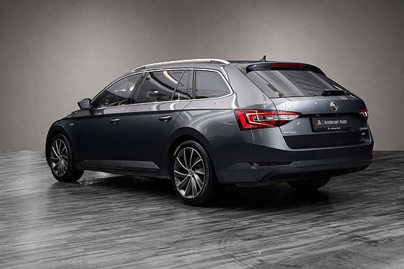 Skoda Superb 2 of 30