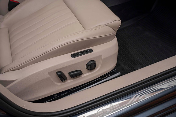 Skoda Superb 22 of 30