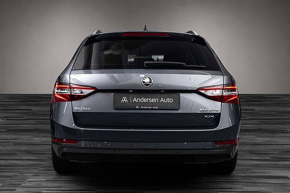 Skoda Superb 8 of 30