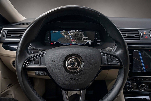 Skoda Superb 24 of 30